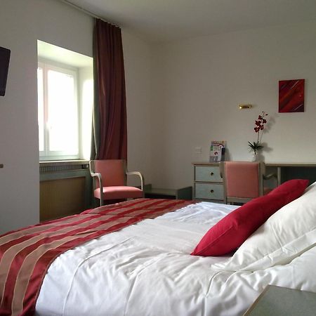 Hotel Cour Du Tonnelier Bouxwiller  Zimmer foto